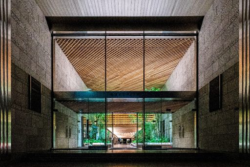 住友ビル本館 エントランスホール天井改修